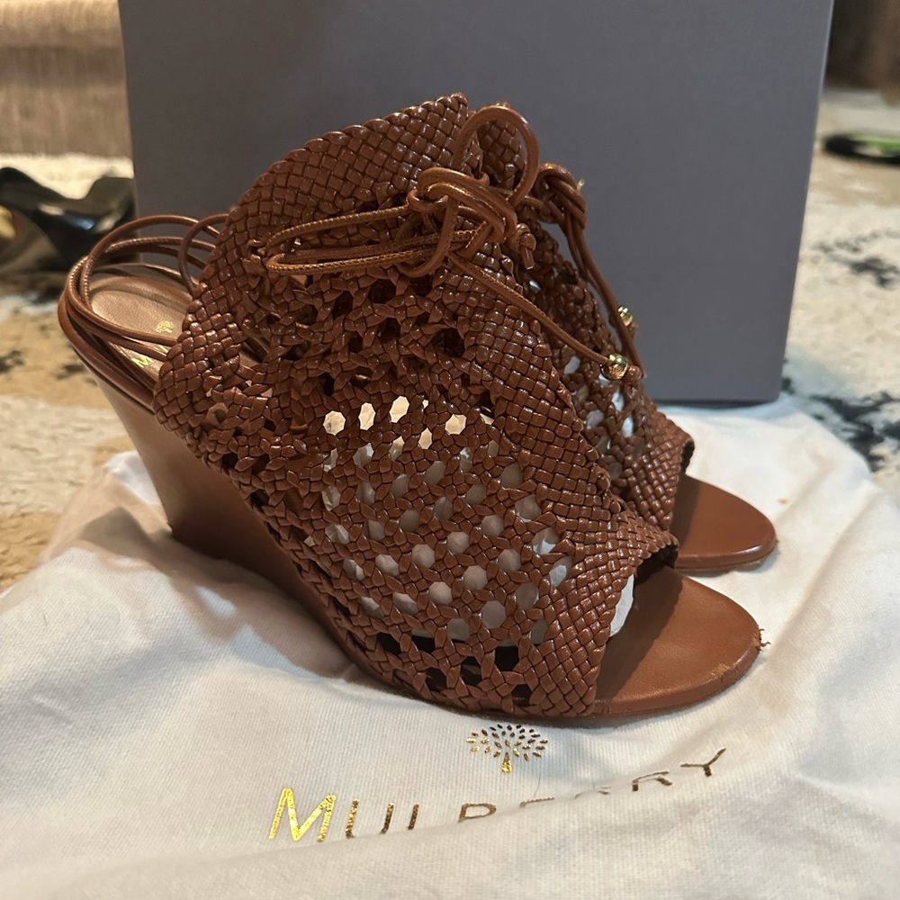 Mulberry wedges